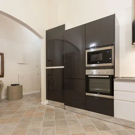 Duomo 2 Bedroom Apartment Florence